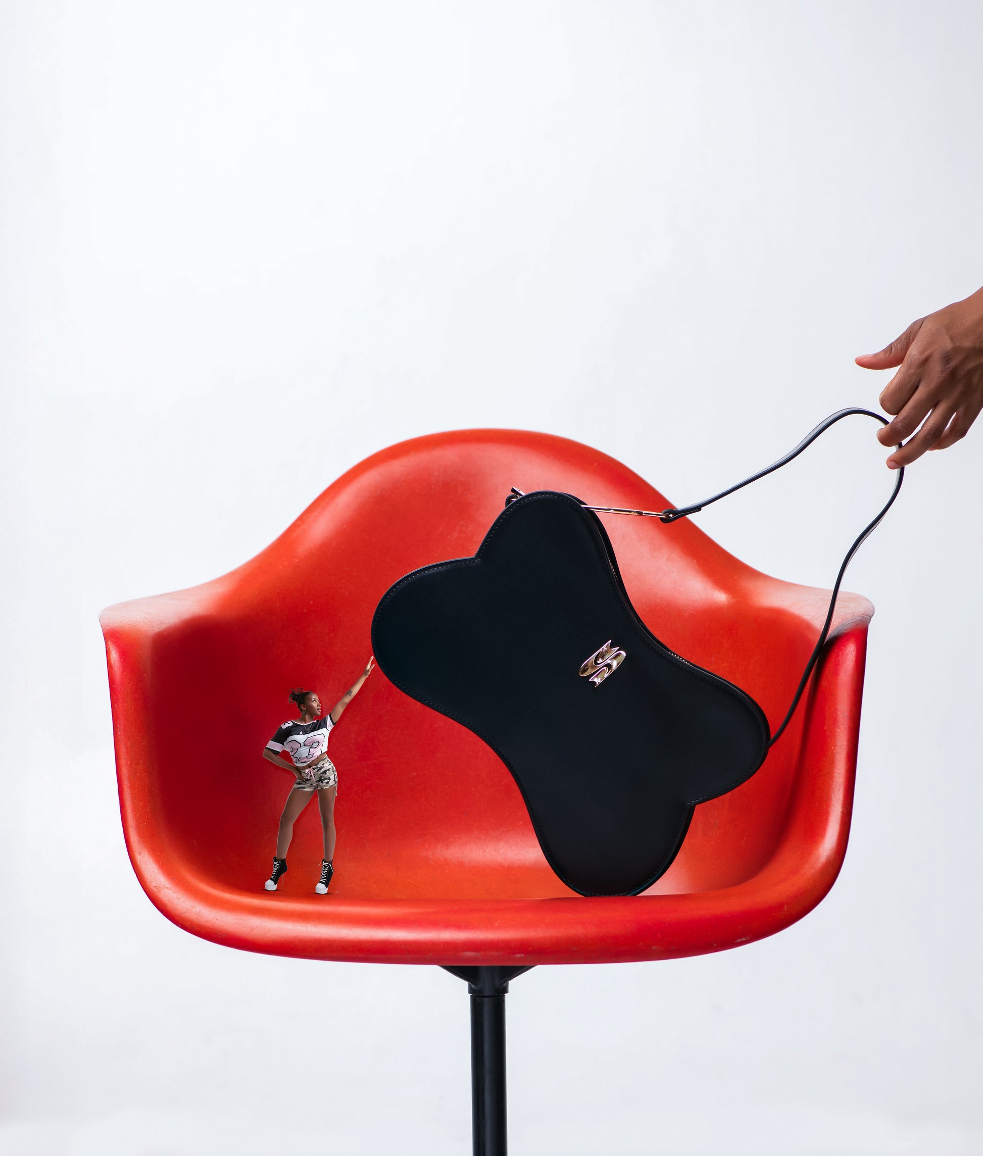 STARA Bag- Matte Black